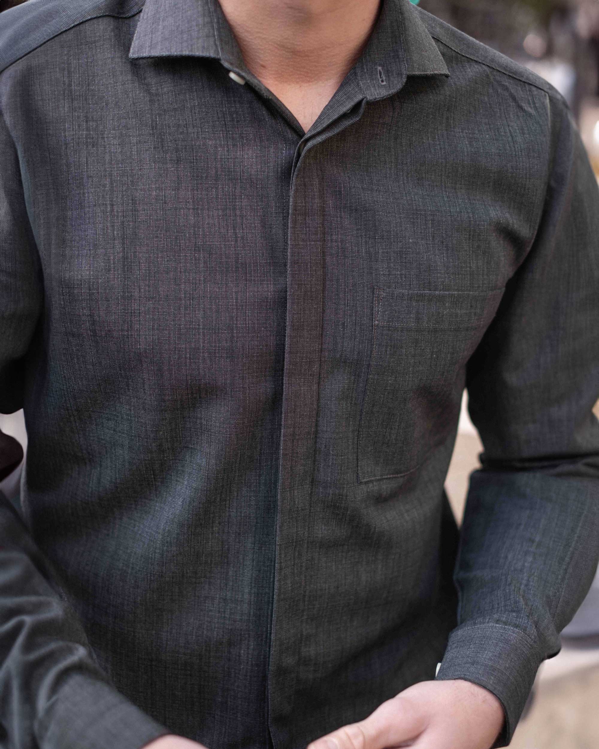 Chemise en Drap de Laine fil-à-fil cut away