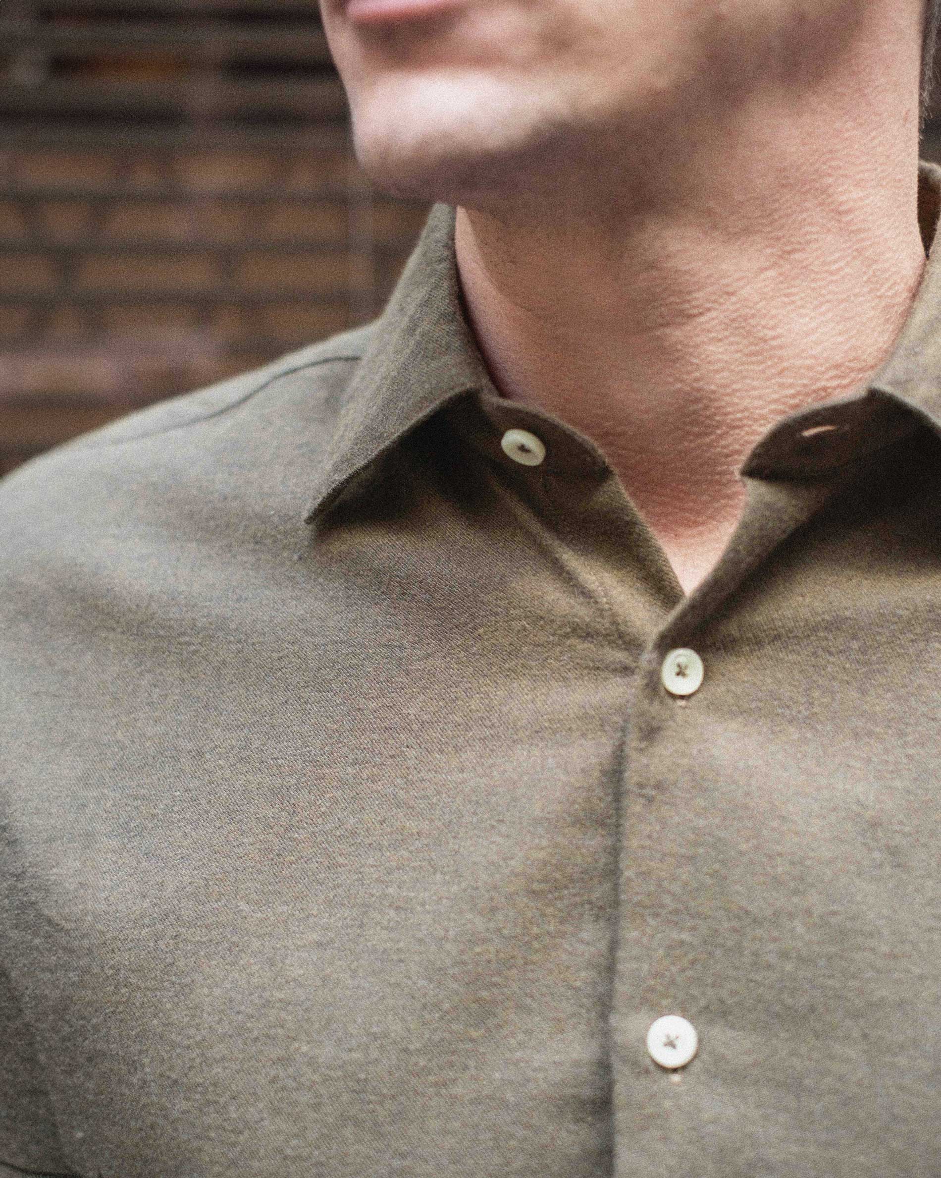 Chemise en flanelle Kaki Col Français